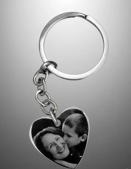 [X-LLAX-008PT-01] Llavero con Dije Corazon Clasico pulido espejo ac. Inox Plateado