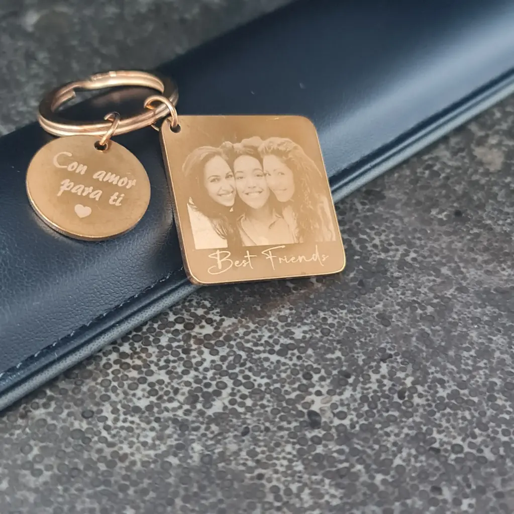 Llavero acero inox. Cuadrado y Redondo