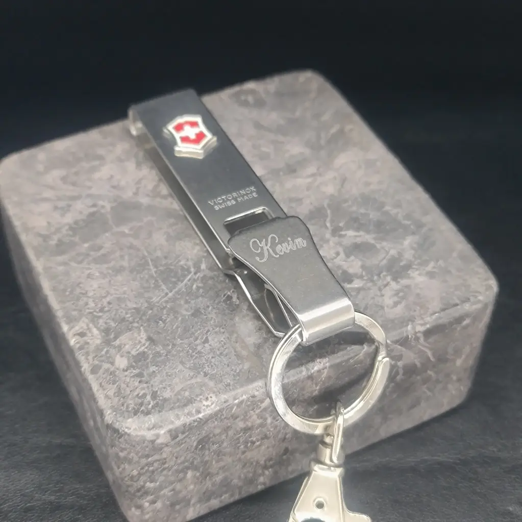 [X-LLAX-003PT] Llavero Victorinox ac. Inox. porta llaves