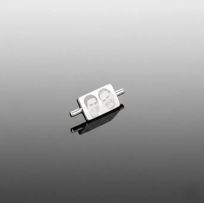 Encanto ac. Inox. rectangular p/ banda reloj plateado