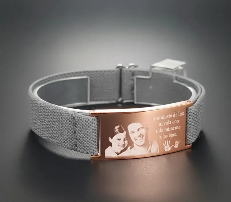 Pulsera banda elastica ajustable gris c/placa rectangular Rose-gold 20mm