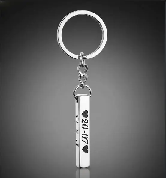 Llavero con Dije Cubo Rectangular - grabable 4 caras alum. 6x39mm