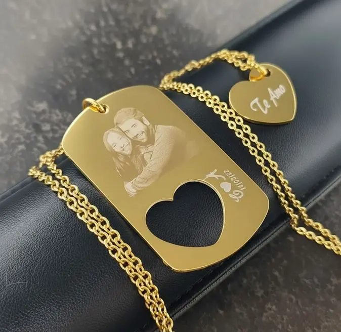 [X-CAAX-008DR-01] Cadena doble con Dijes Militar perforado y Dije Corazon Doble pulido - 50mm (Dorado)