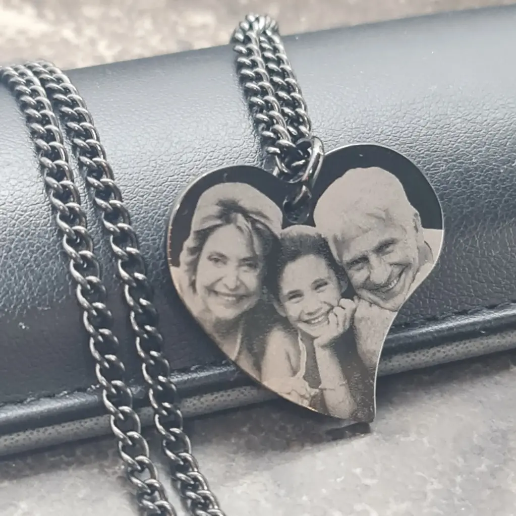 Cadena con Dije Corazon Caido pulido espejo ac. Inox grande 28mm