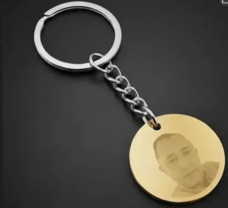 [X-LLAX-011DR-01] Llavero con Dije Redondo pulido espejo ac. Inox. (mediano, Dorado)