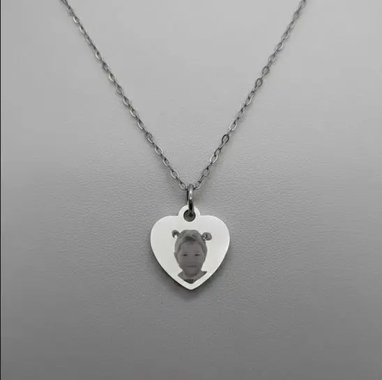 Cadena con Dije Corazon Clasico pulido espejo ac. Inox pequeño 16mm