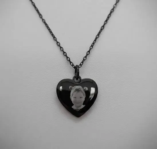 Cadena con Dije Corazon Clasico pulido espejo ac. Inox pequeño 16mm