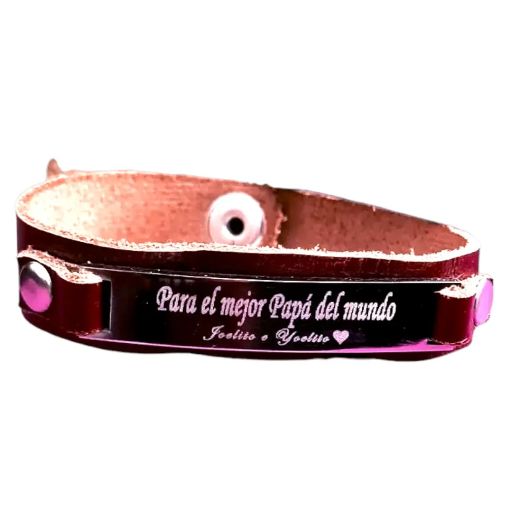 Pulsera banda de Cuero c/cintas y Placa rectangular plateada Deluxe Ac. Inox