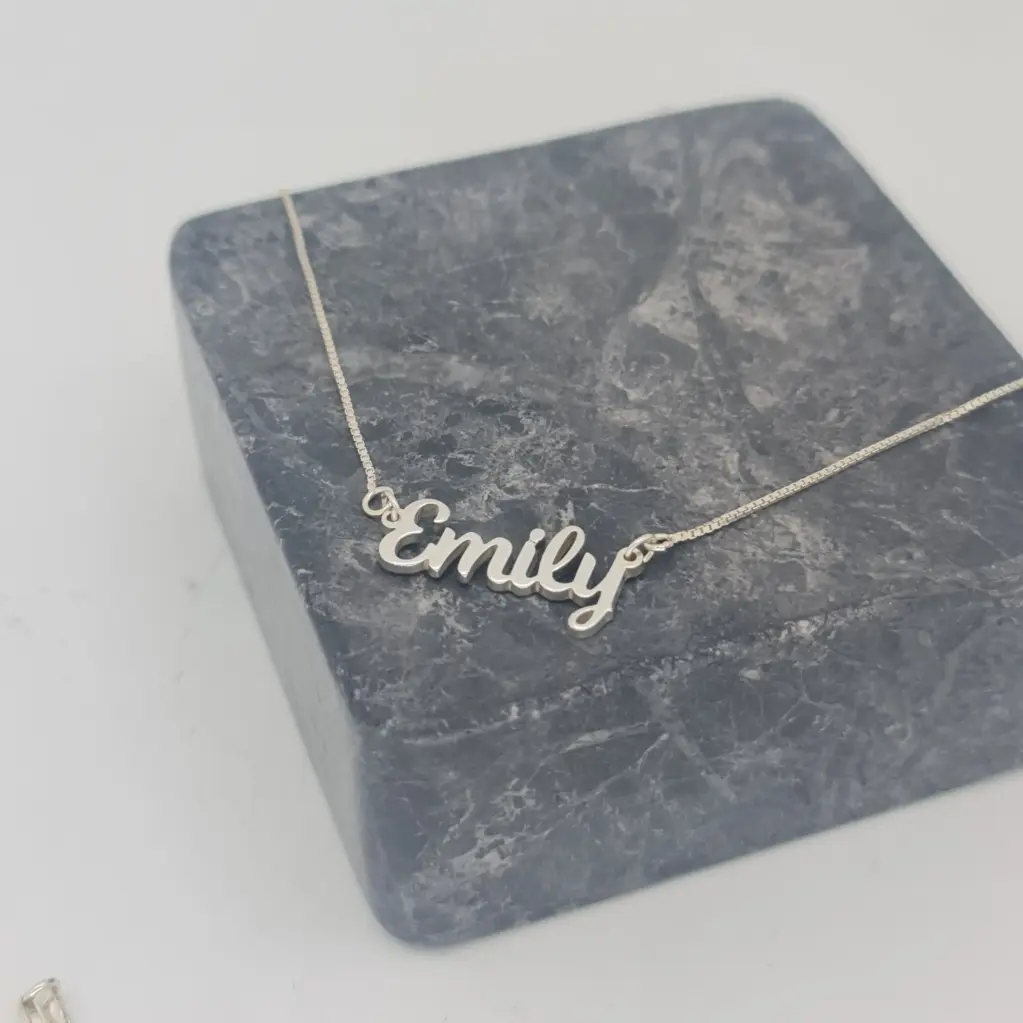 Cadena con Dije Nombre 3D Plata pulido espejo de plata 9.25