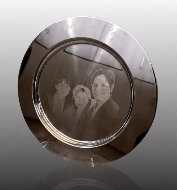 Plato redondo decorativo ac. Inox. Plateado 35cm